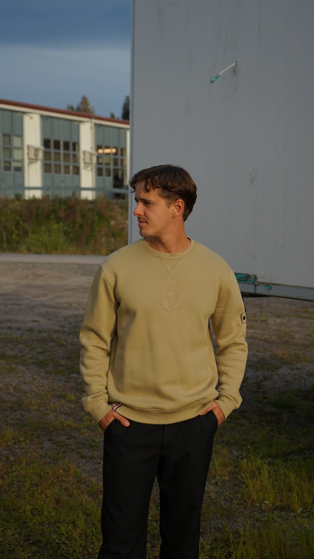 SLATE GREEN CREWNECK - Who's ACE