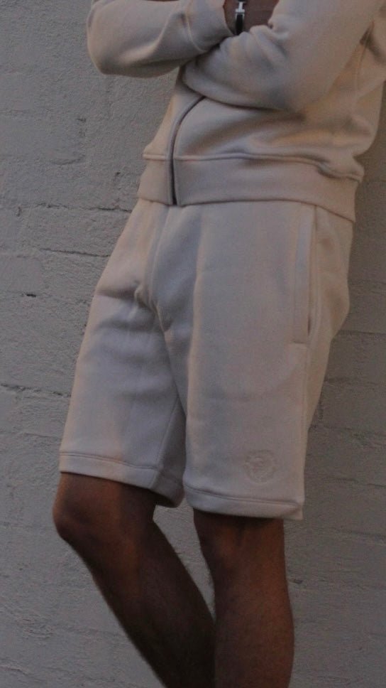 WHITE SWEATSHORTS - Who's ACE